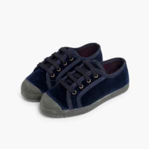 ZAPATILLA TERCIOPELO CON CORDONES / PISAMONAS