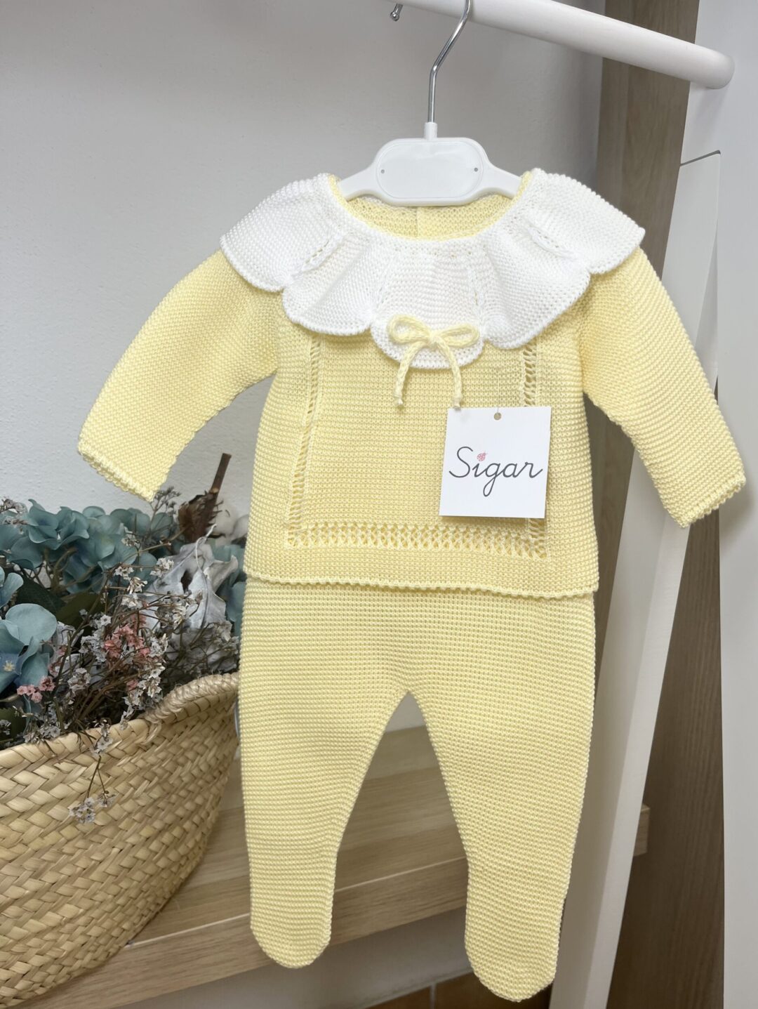 TRAJE 2P POLAINA BLANCO AMARILLO CUELLO / SIGAR
