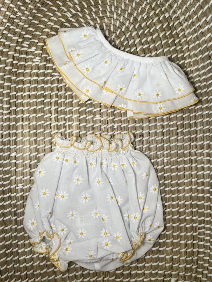 CUELLO Y BRAGUITA MARGARITAS