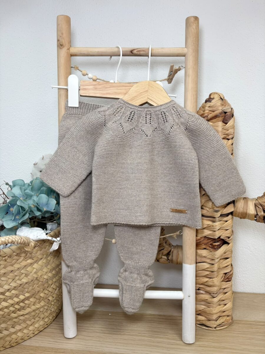 CONJUNTO JERSEY Y POLAINA ARENA / SOLITA